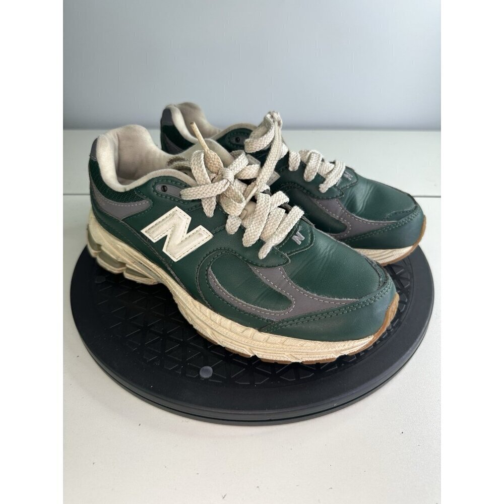 New Balance 2002 R Green/Grey Kids Sneakers PC2002VI- SZ 4.5 y